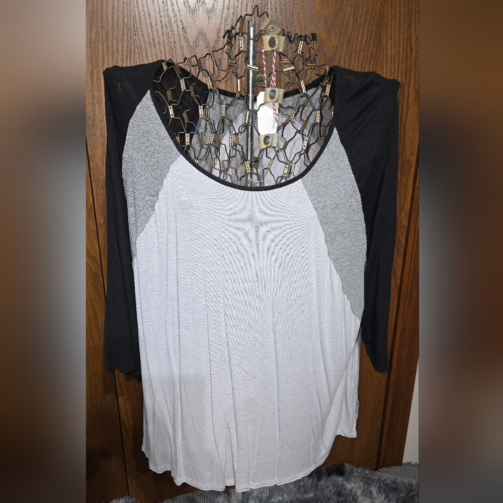 Maurices top